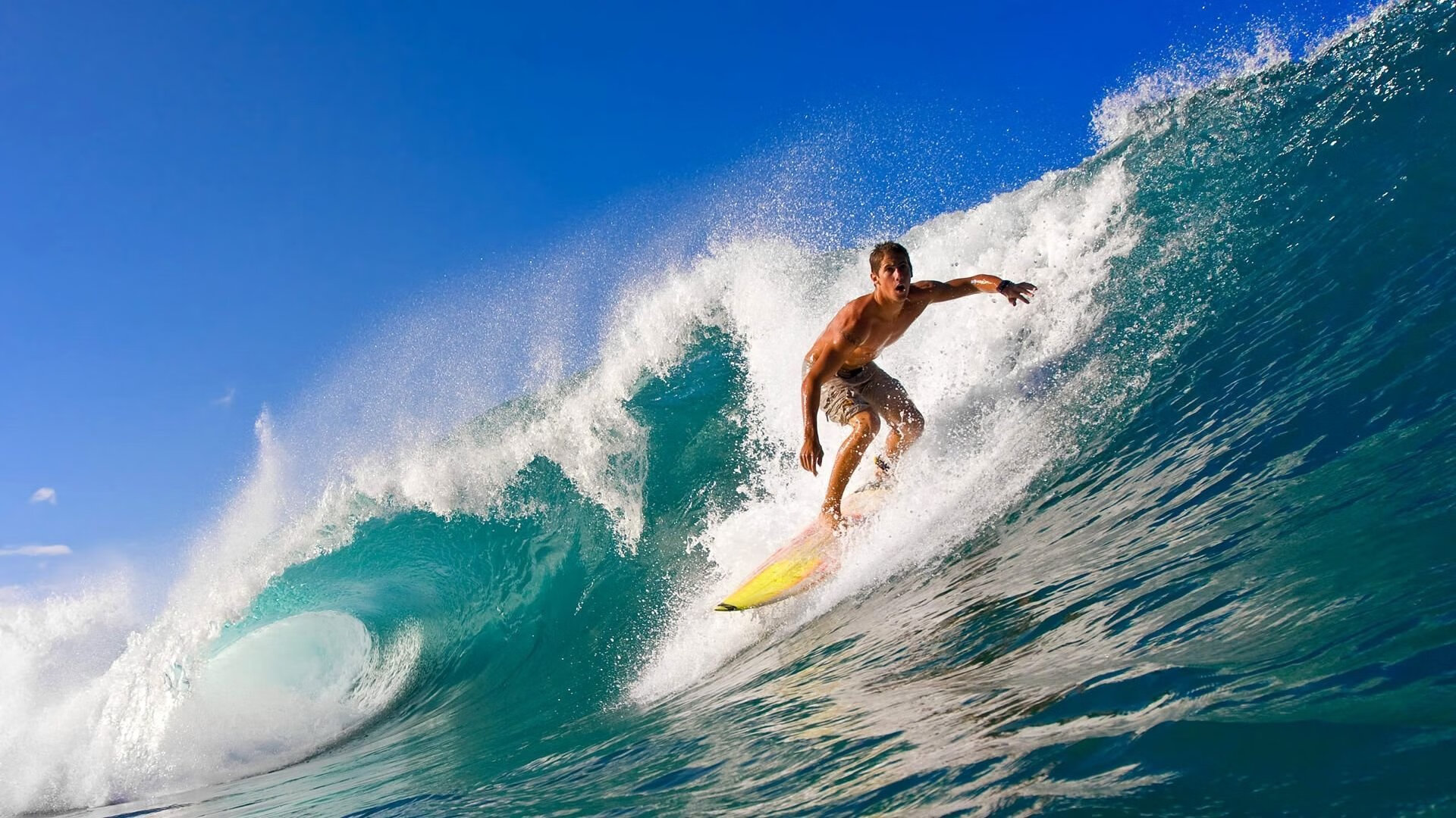 姆巴佩 VS 萨拉赫：欧冠射手王之争，谁能主宰安菲尔德之夜？，姆巴佩 pa